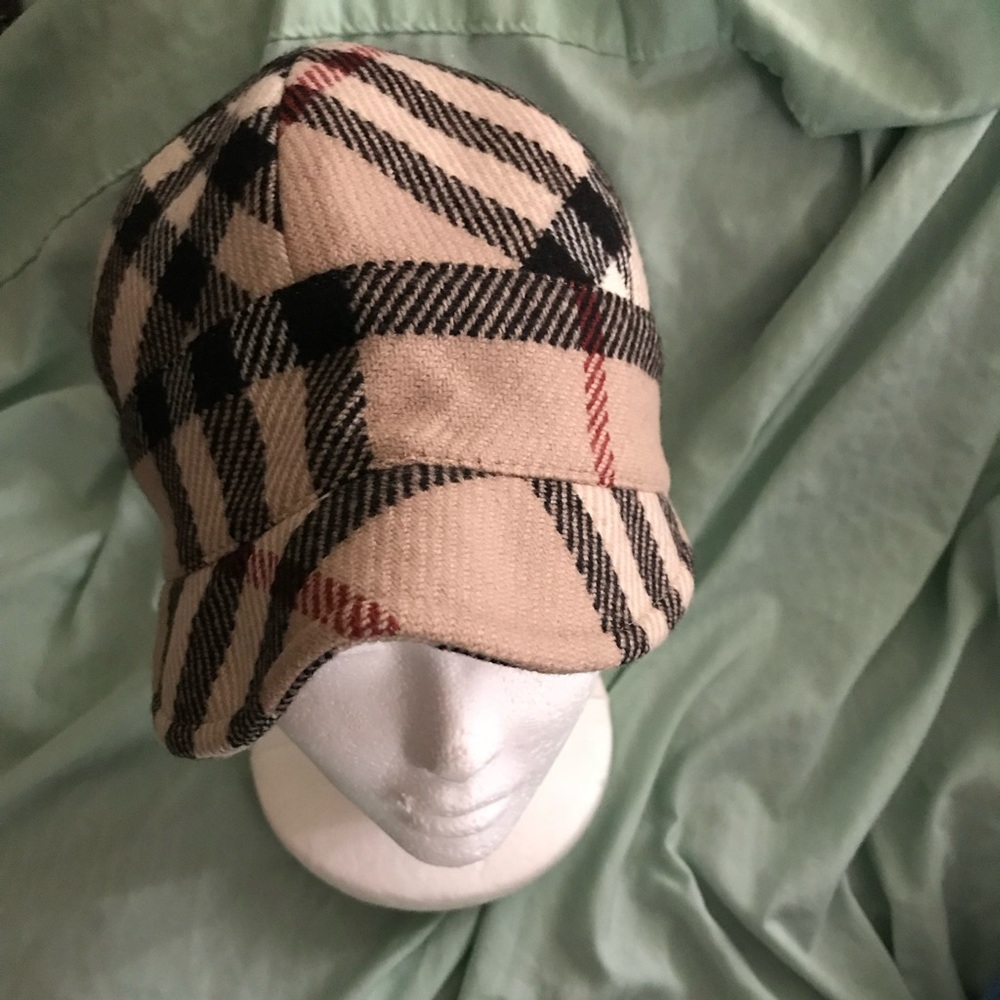 COPY - Authentic Burberry wool satin lined newsboy hat